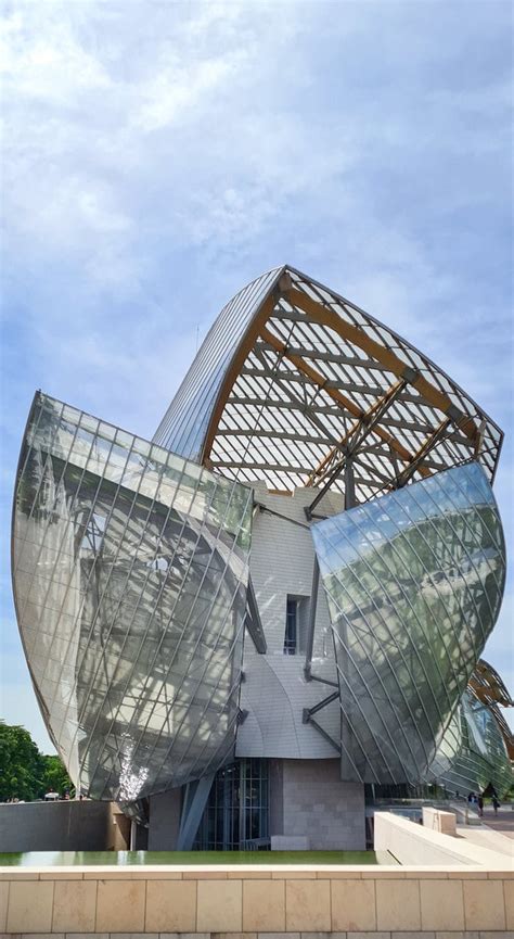 fondation louis vuitton exhibition|louis vuitton gallery tickets.